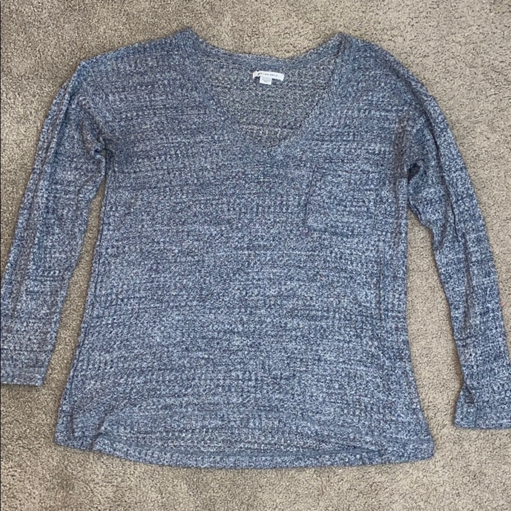 American Eagle blue knit long sleeve tee